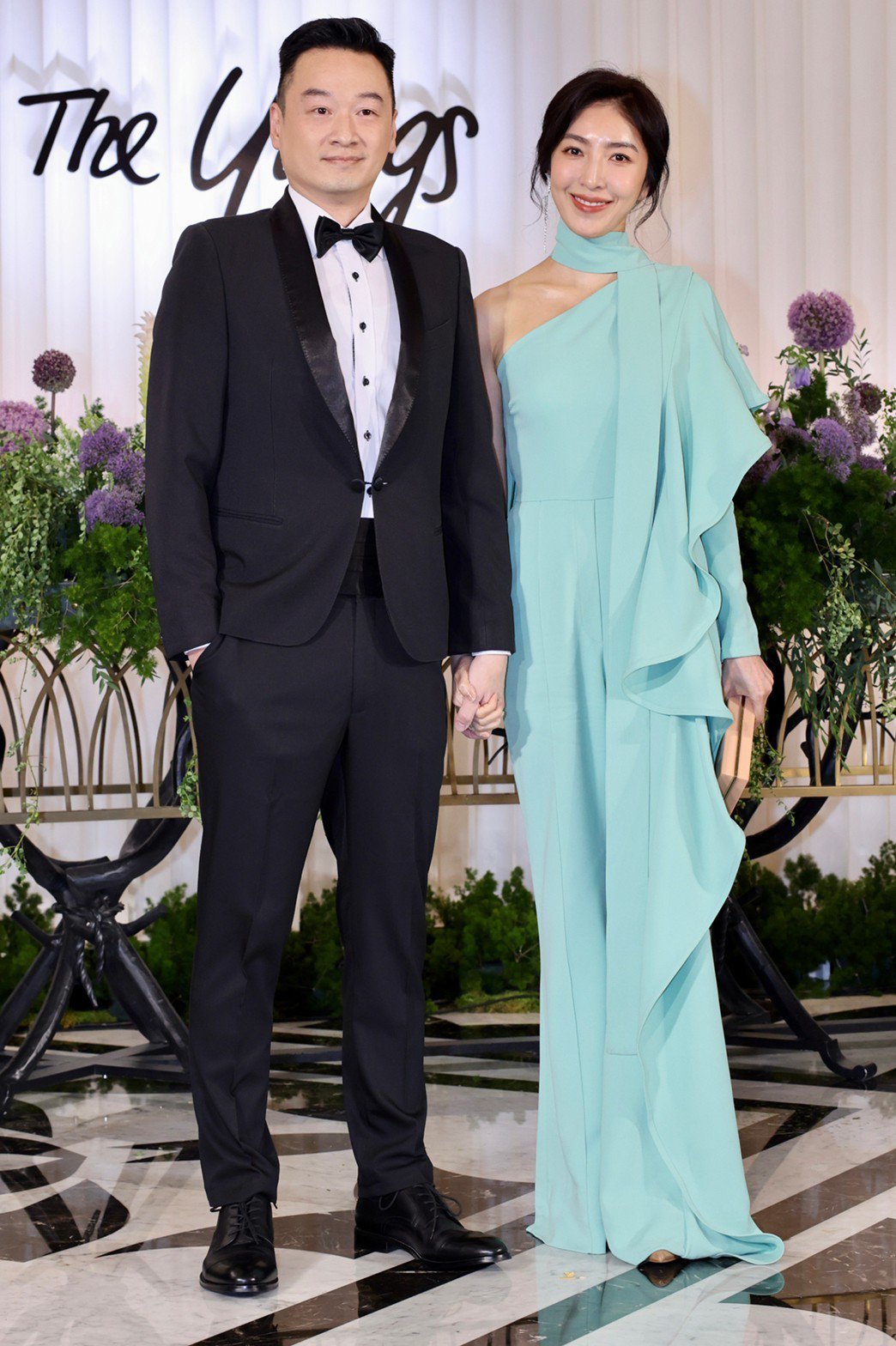 杨祐宁补办婚宴    放话拚生“橄榄球队”