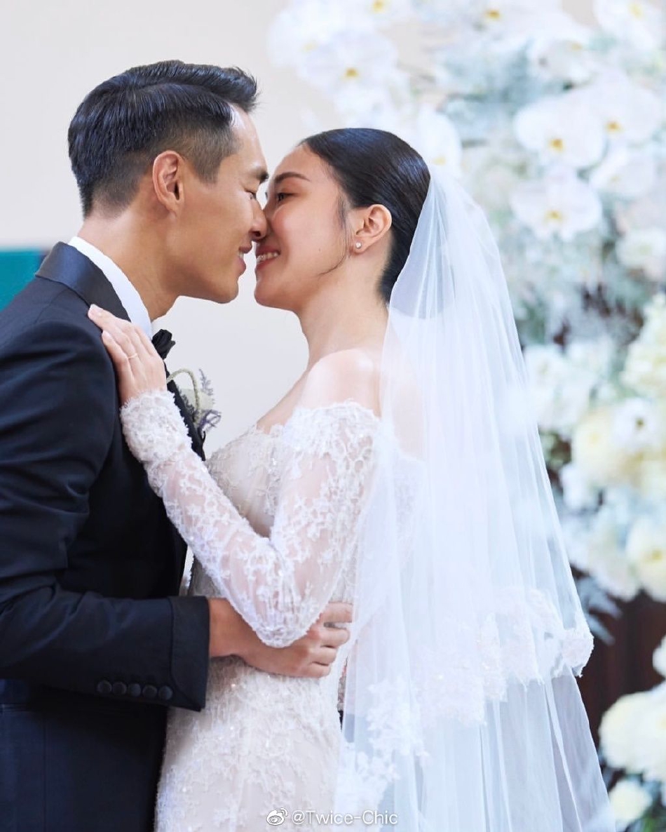 杨祐宁补办婚宴    放话拚生“橄榄球队”