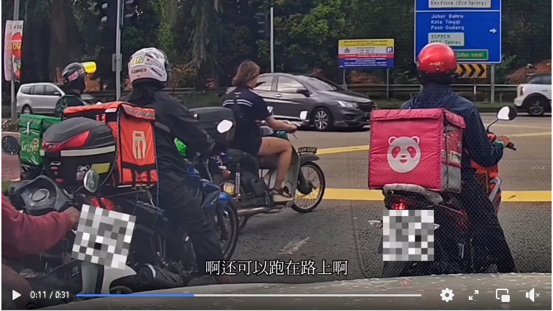 柔:女骑士没戴头盔,下一秒看到警车脸绿了
