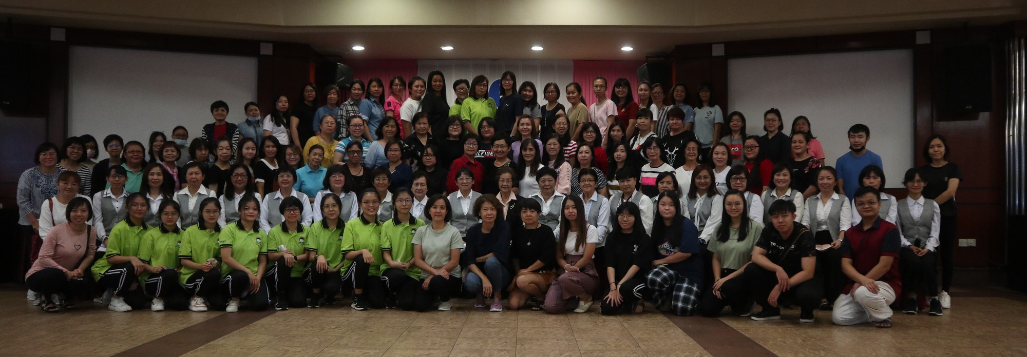 柔:张秀娥:薪金低、时间长且责任大,幼儿园面对师资短缺隐忧