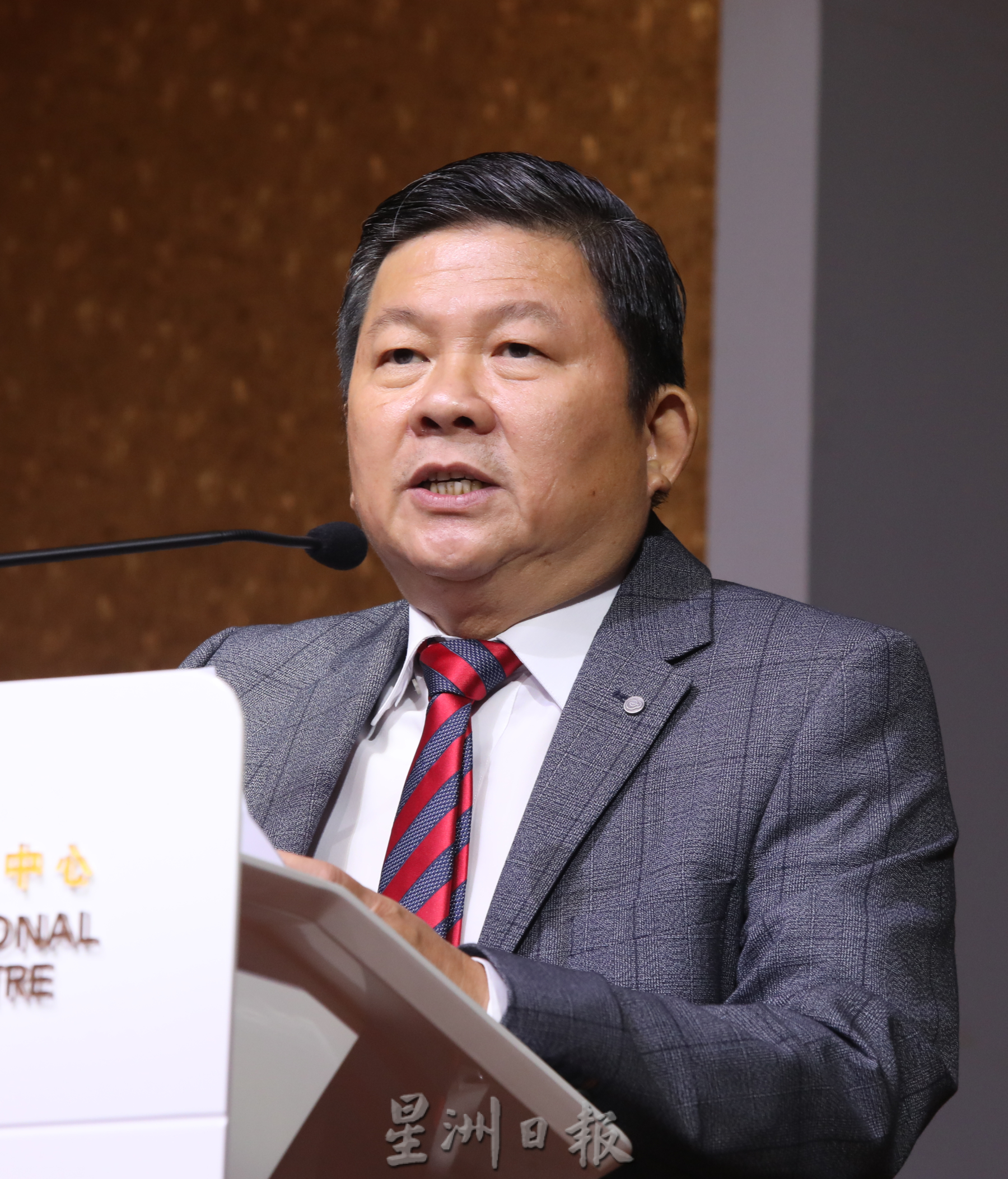 柔:新闻:为本地华裔与旅马中国人带来便利,林家全盼早日落实新山设中国总领事馆