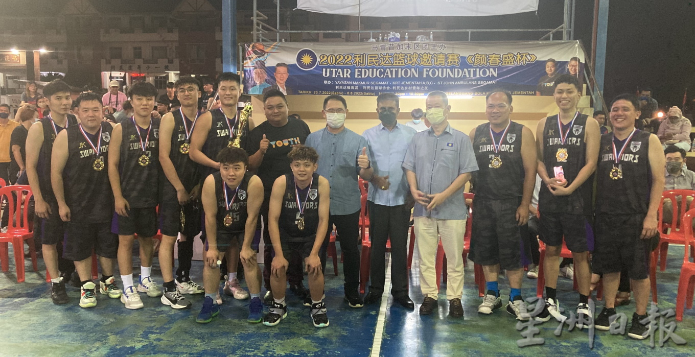 林添顺鼓励追求梦想 “生活安稳是最好政治时期”