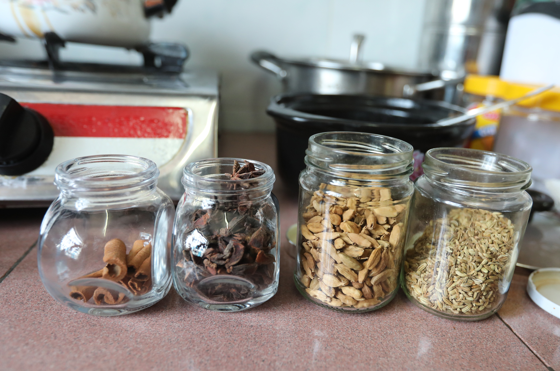 郭美丽传承前人手艺,自小学习不同传统风味菜肴