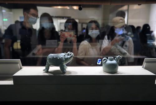 每日一展3图/“空明流光——宋瓷·五大名窑特展”亮相成都博物馆