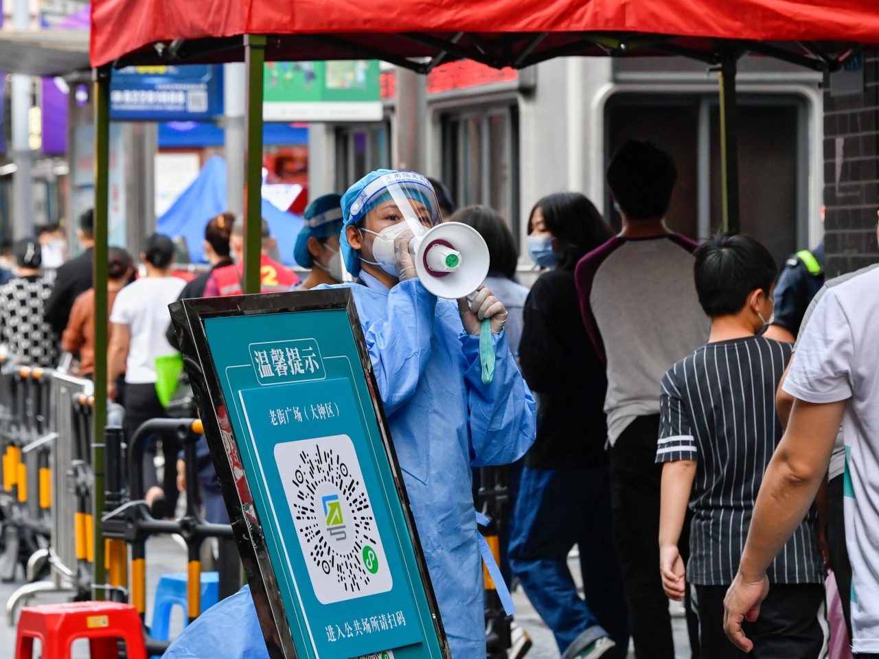 深圳爆疫巴士地铁局部停运 福田罗湖全域管控