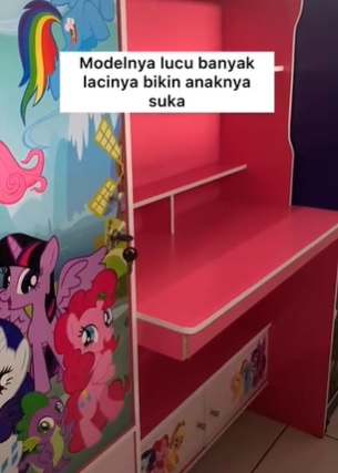 父存够零钱买书桌送儿 网民感动鼓励好好学习