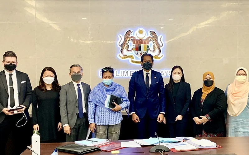 独家 | 07后禁烟法或延后·10月才投票表决