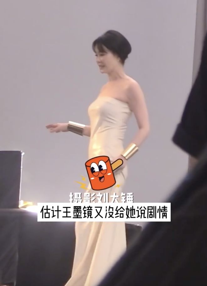 王菲拍广告罕晒性感 导演竟是王家卫