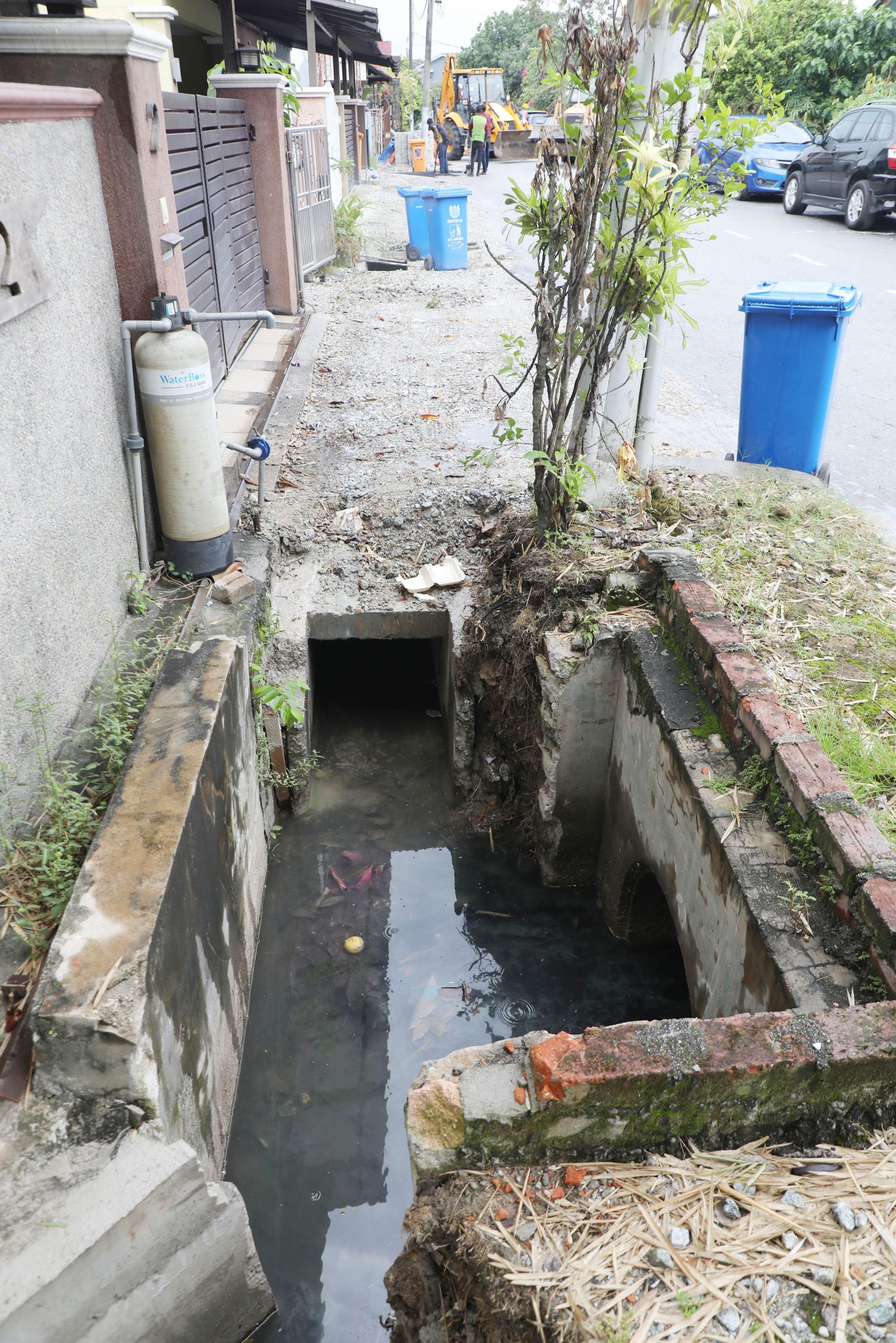 甘纳巴迪劳驳斥没采取行动指责 “沙亚南防洪计划进行中”