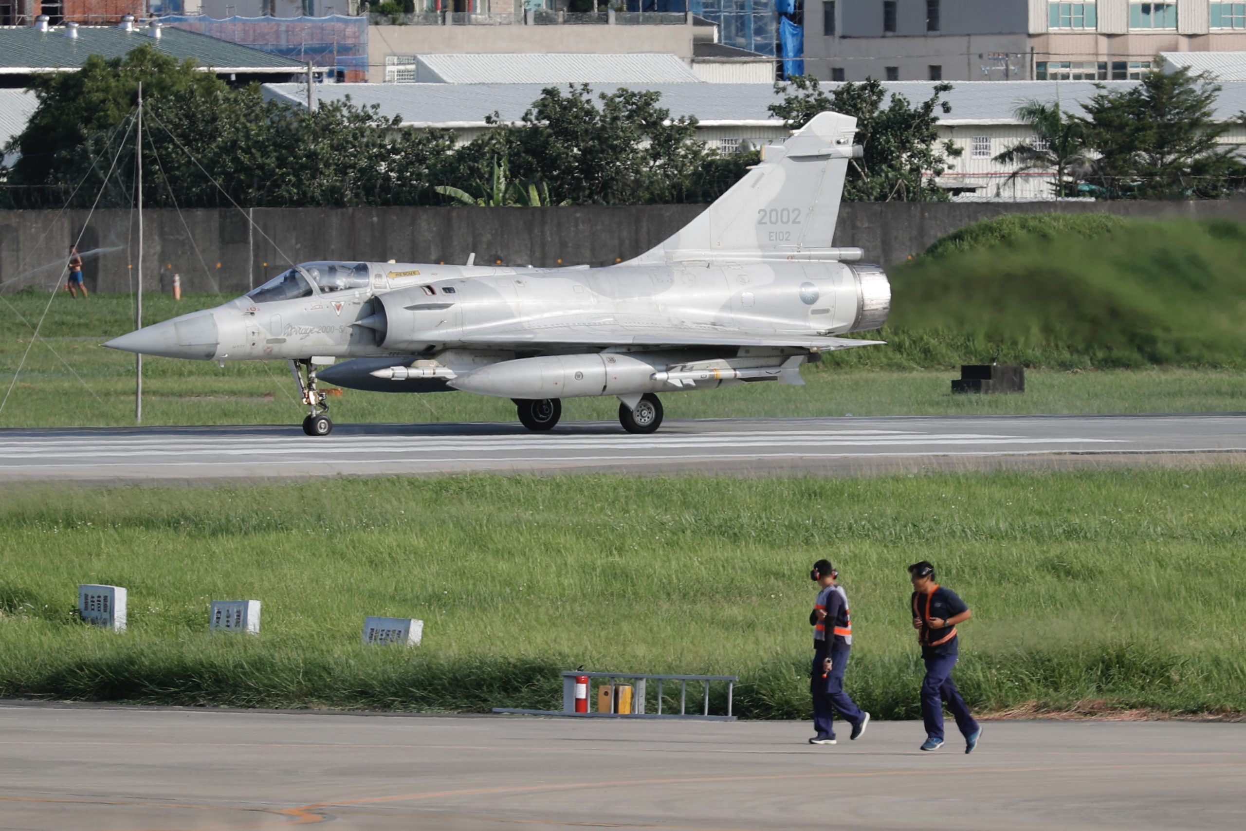 白宫:中国在台海行动挑衅且不负责任