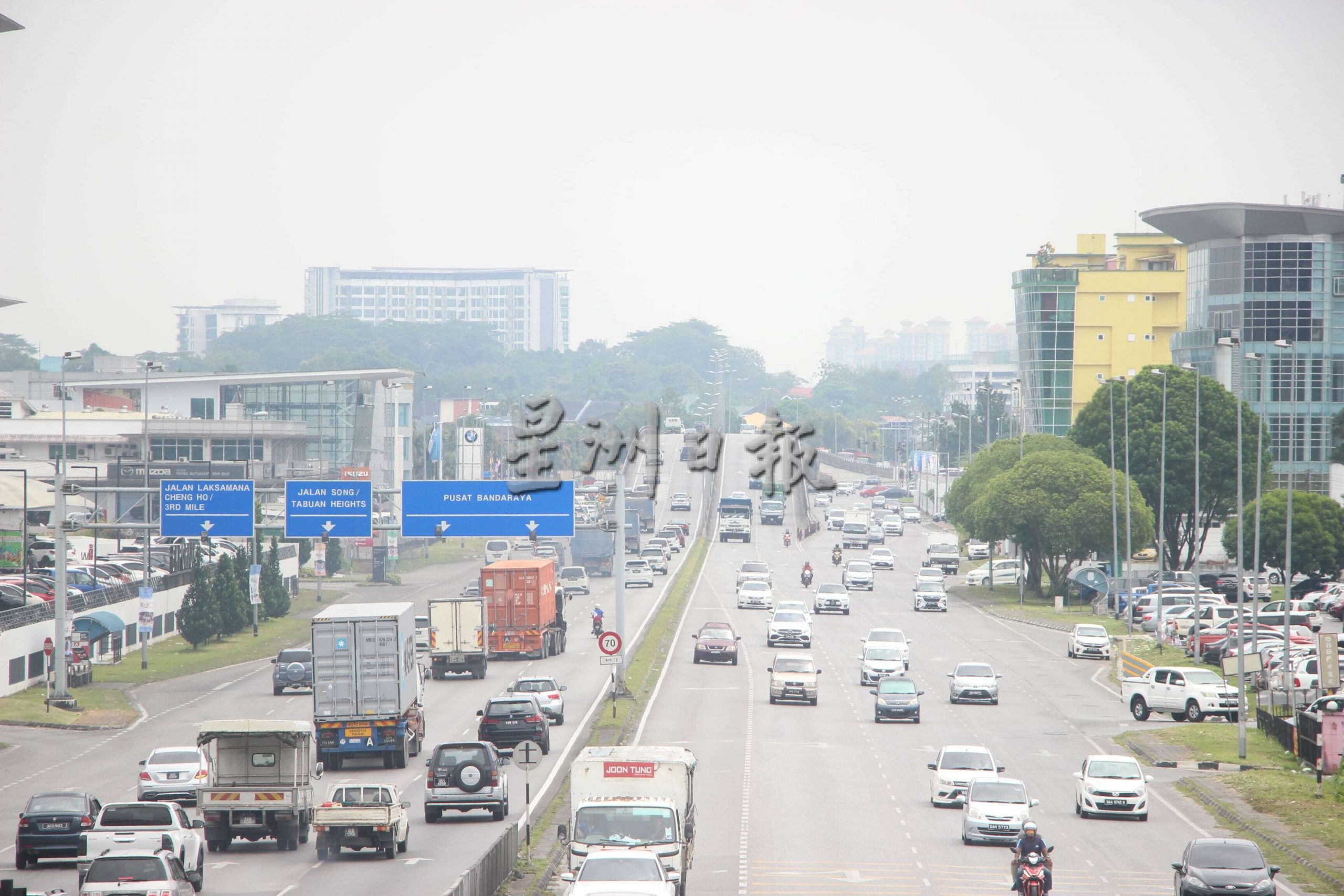 砂拉越斯里阿曼空气污染指数破百