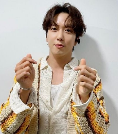 粉丝6年前曾在面前惨跌  郑容和认出暖心问候