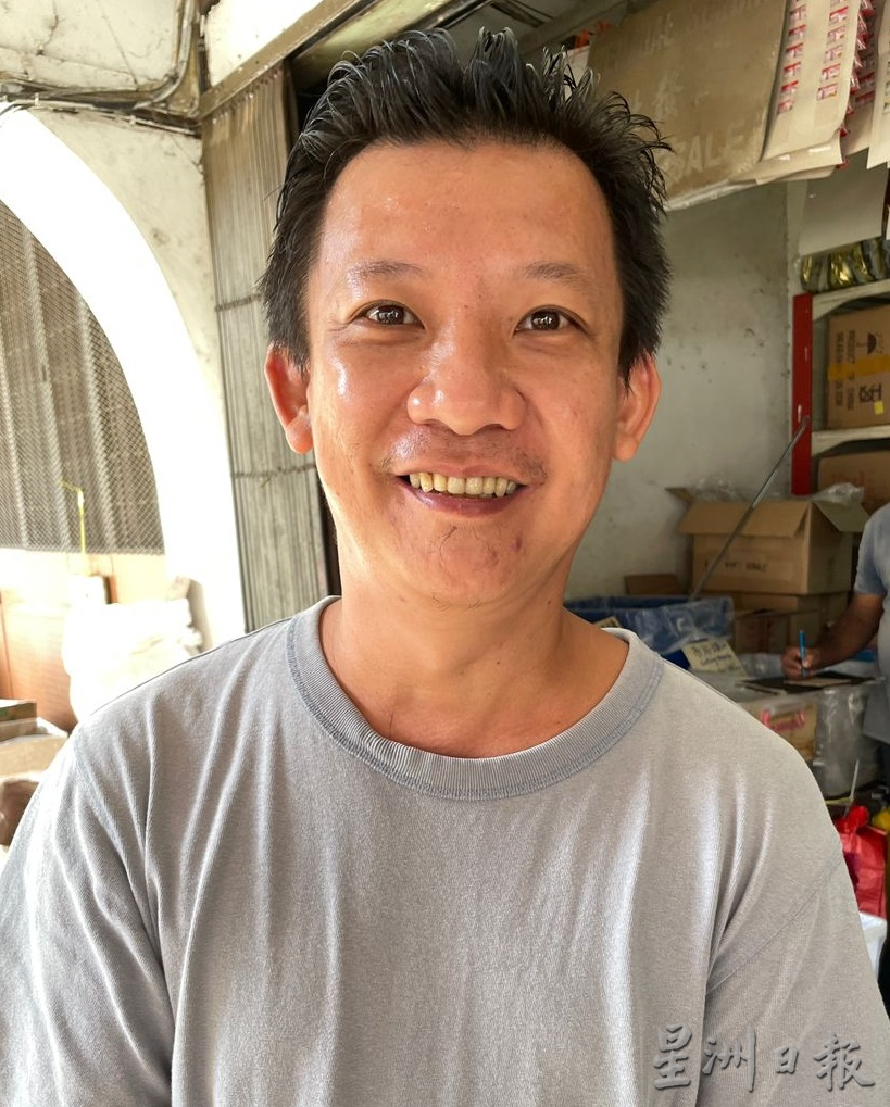 纯棕食油顶价实施浮动机制 商家免亏损酌量进货
