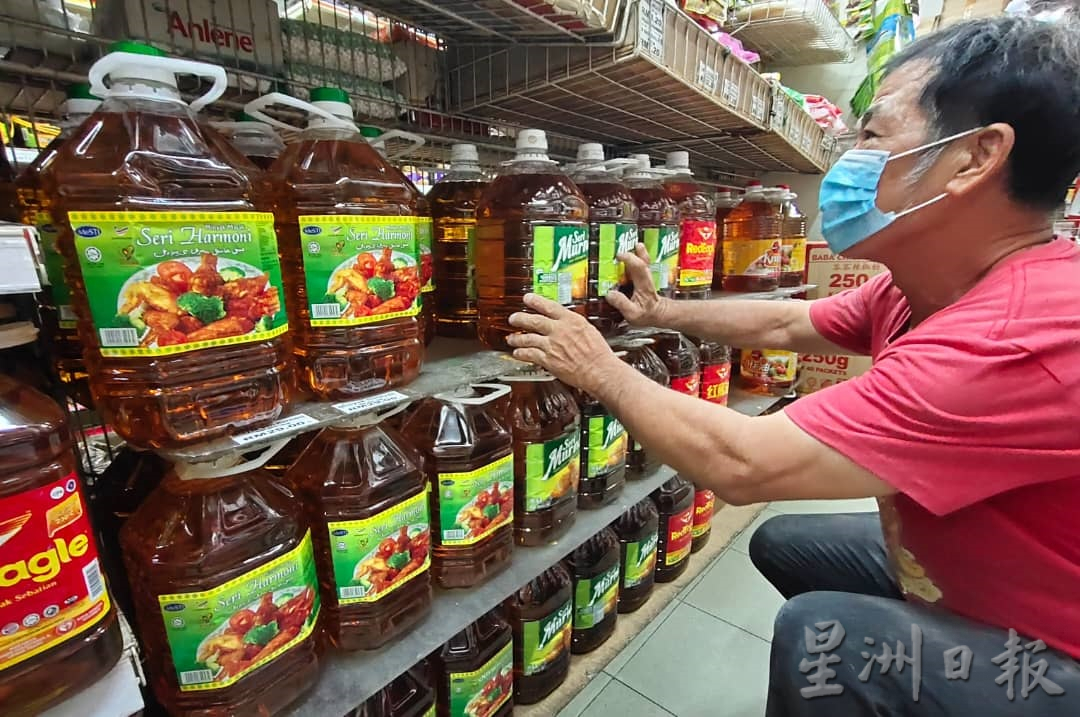 纯棕食油顶价实施浮动机制 商家免亏损酌量进货