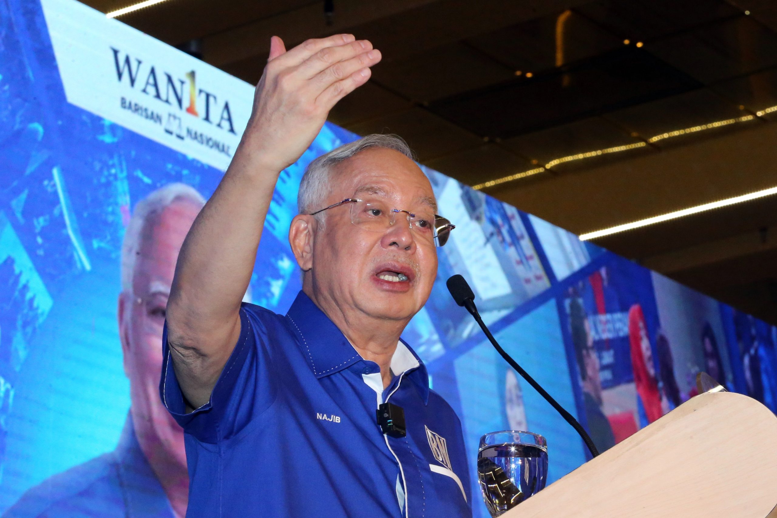 纳吉:和大选前炒作1MDB一样·批反对党用LCS课题煽动人民