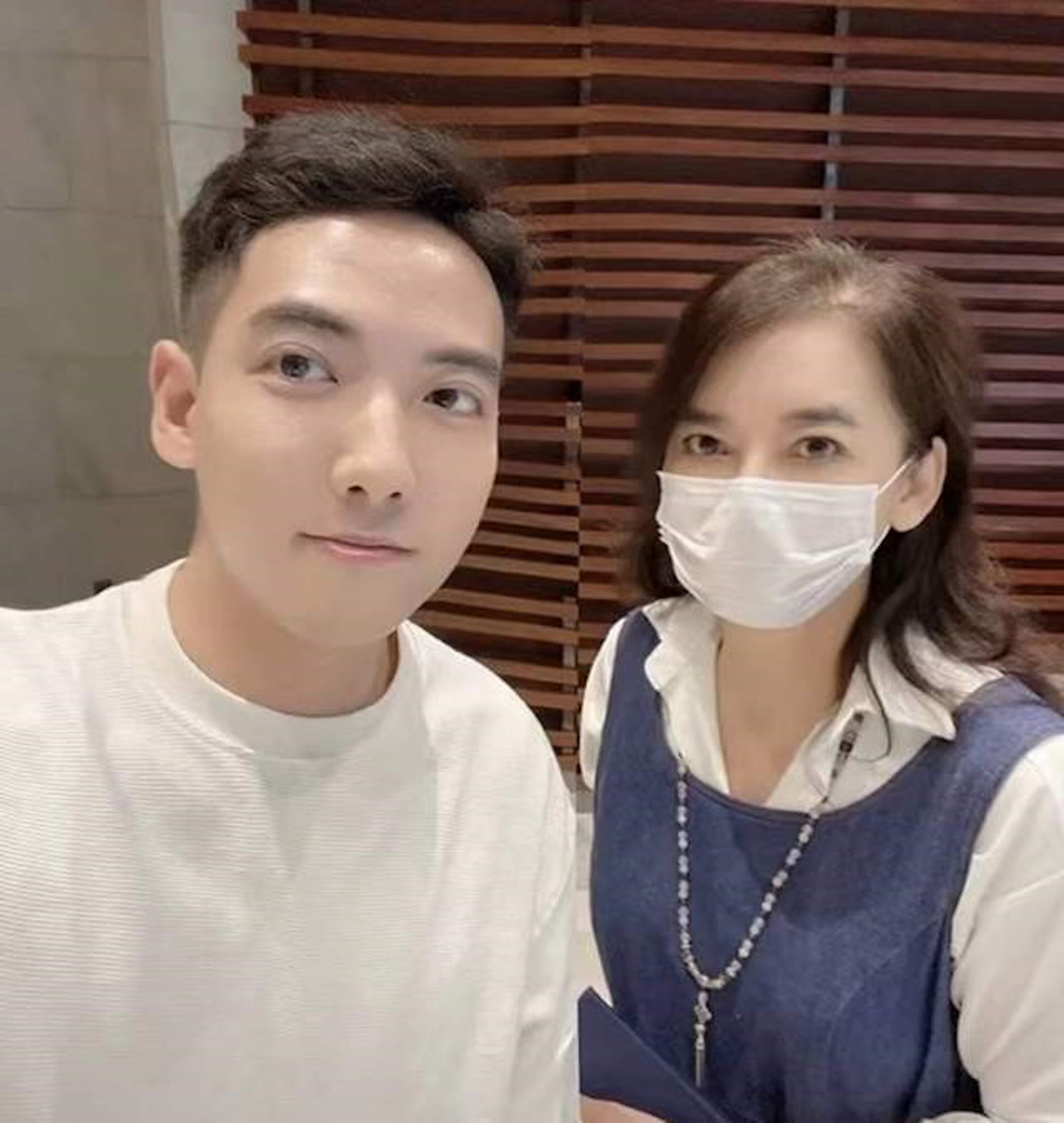 胡慧中女儿恋情见光死 男友否认吃软饭删光合影