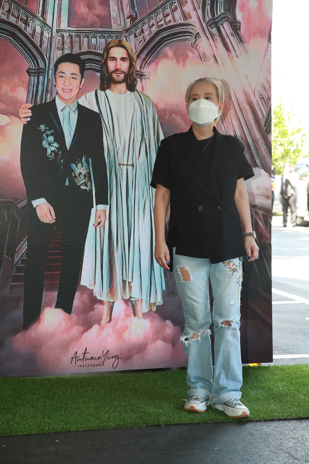 艾成追思音乐会｜王瞳暴瘦憔悴现身　穿戴老公买的新衣