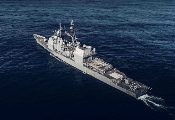 英媒：有2艘美国军舰正通过台湾海峡