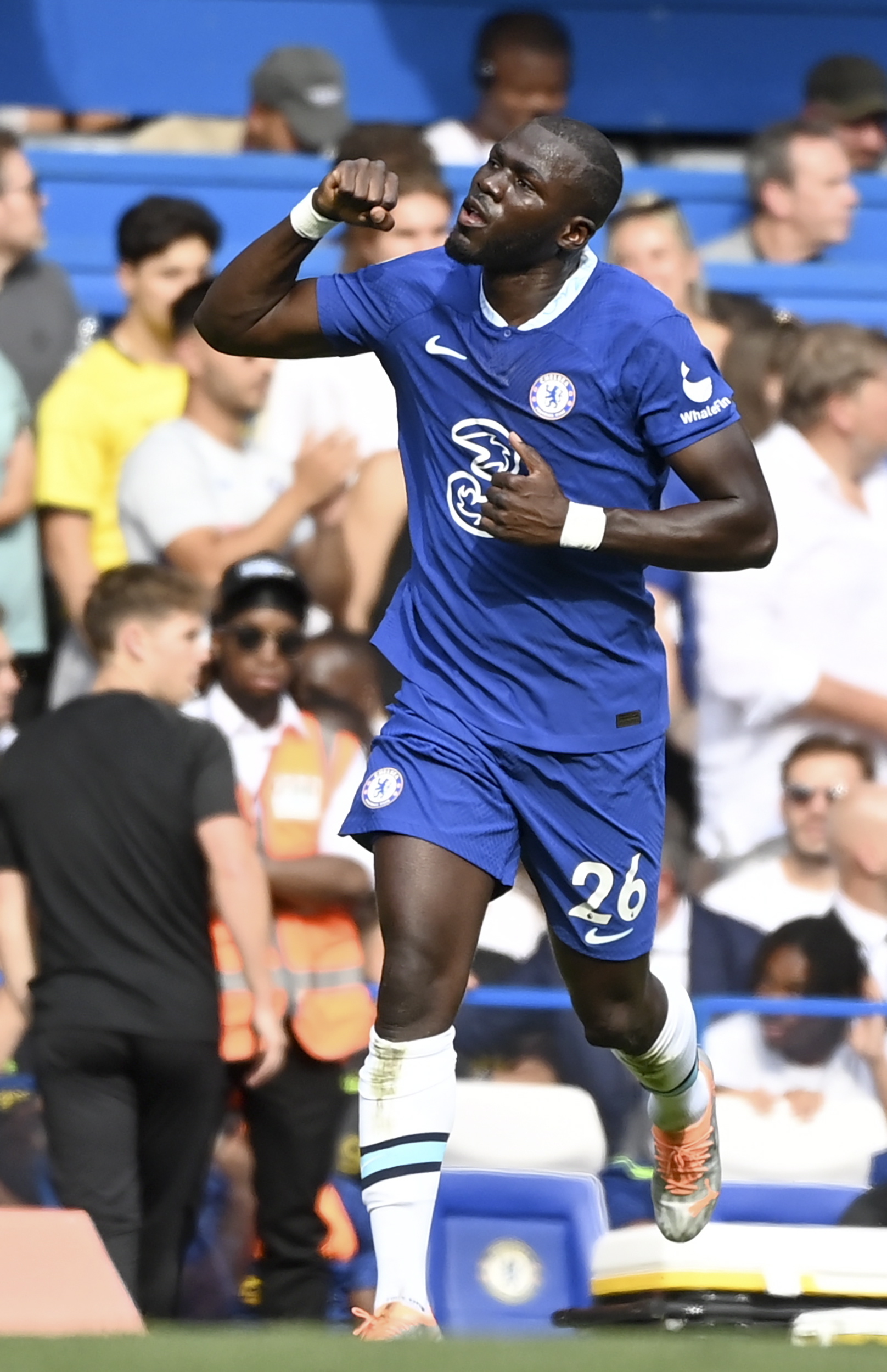 英超|凯恩率热刺绝平蓝狮  孔蒂（图赫尔）冲突抢戏