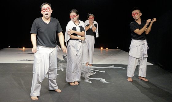 西北孤鸟／“浮夸”与深沉──《甲虫之梦》的个中真意