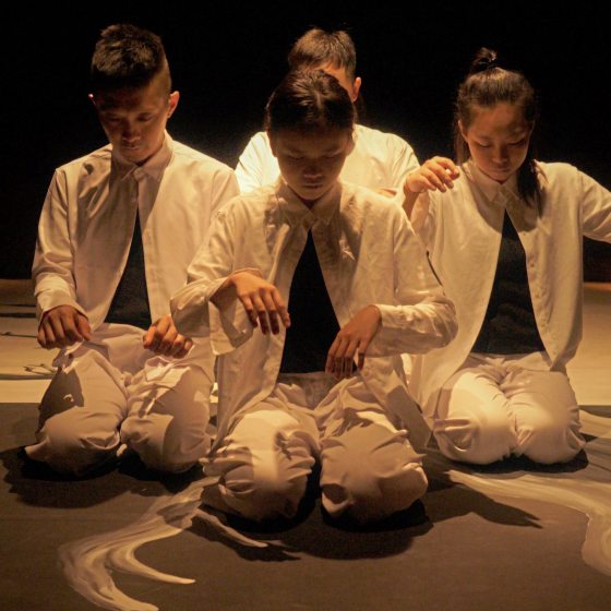 西北孤鸟／“浮夸”与深沉──《甲虫之梦》的个中真意