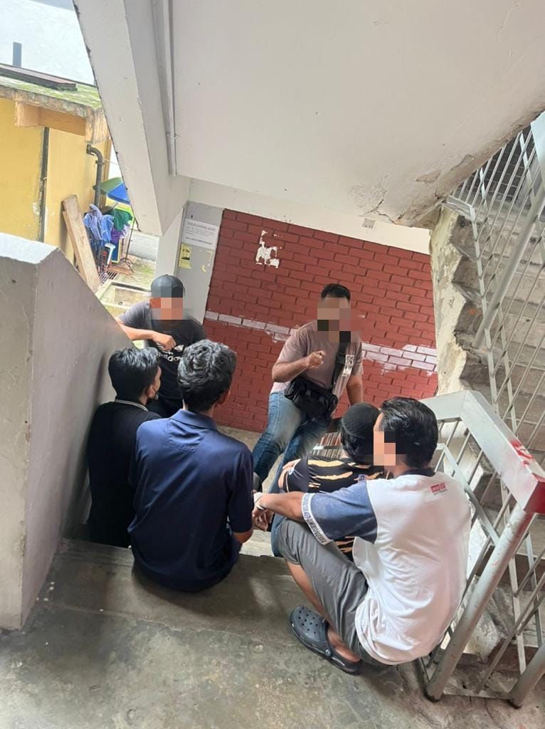 警方破获炼毒中心