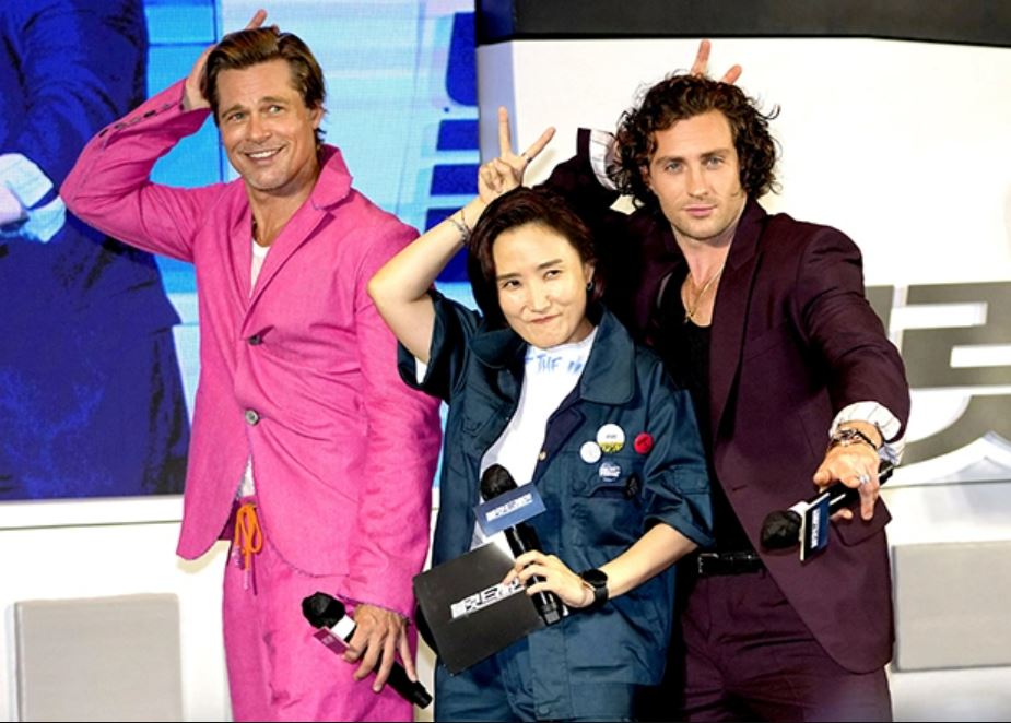 访韩不懂比韩式爱心 58岁毕彼特被笑老人家