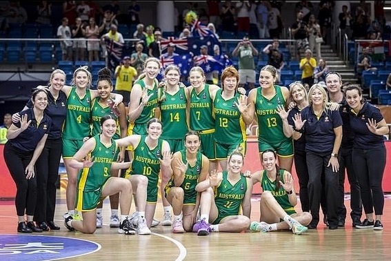 迎接历史首位外籍教练 国家女篮注入新元素