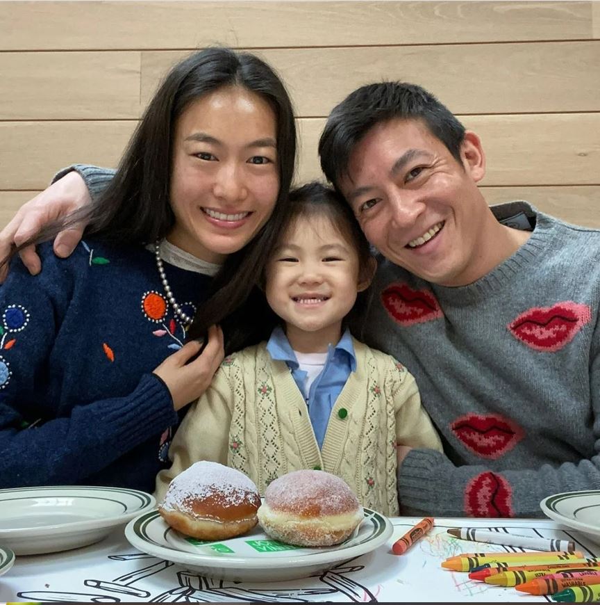  陈冠希排队吃烧腊被巧遇 网惊发际线后退