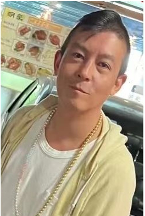  陈冠希排队吃烧腊被巧遇 网惊发际线后退