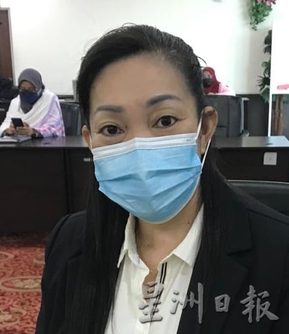霹/显著/为了解决高球飞出界破坏民宅 江沙市会寻求拨款建保护网