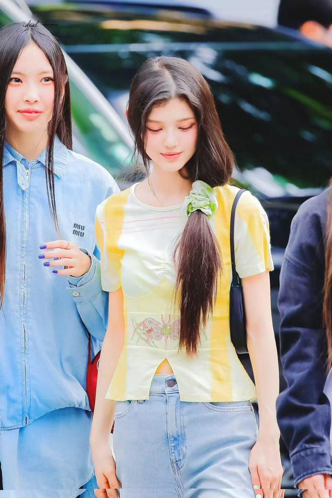 韩女团17岁成员撞脸大S 网民:快去拍偶像剧