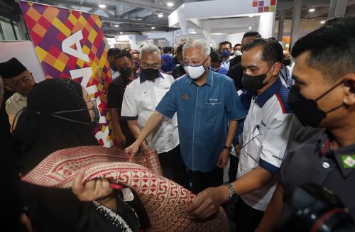 首相:财案提前呈国会“很普通” “伯拉时代曾提早至9月”