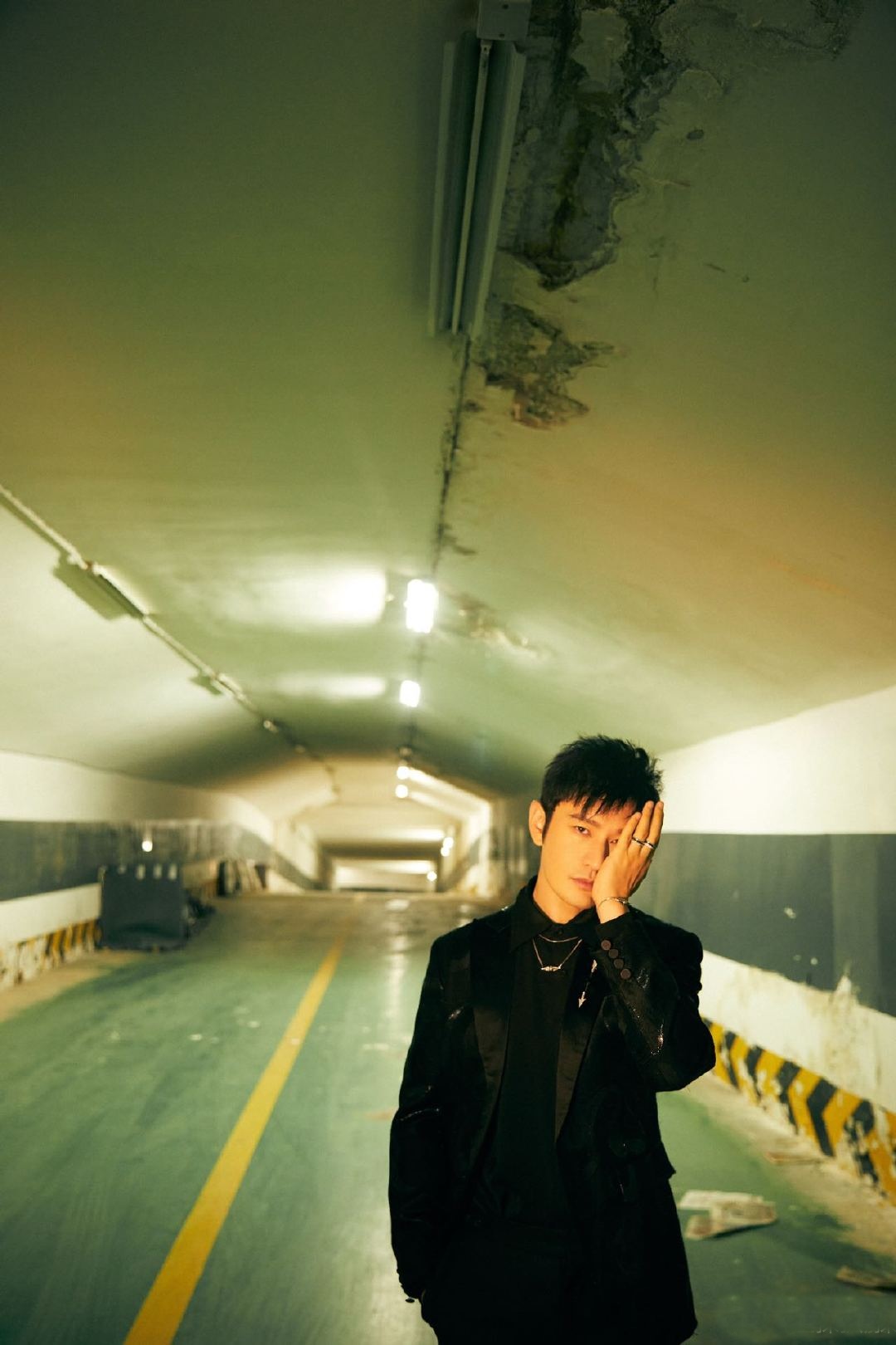 黄晓明为私生子谣言火大 “想叫我爸拿出证据”