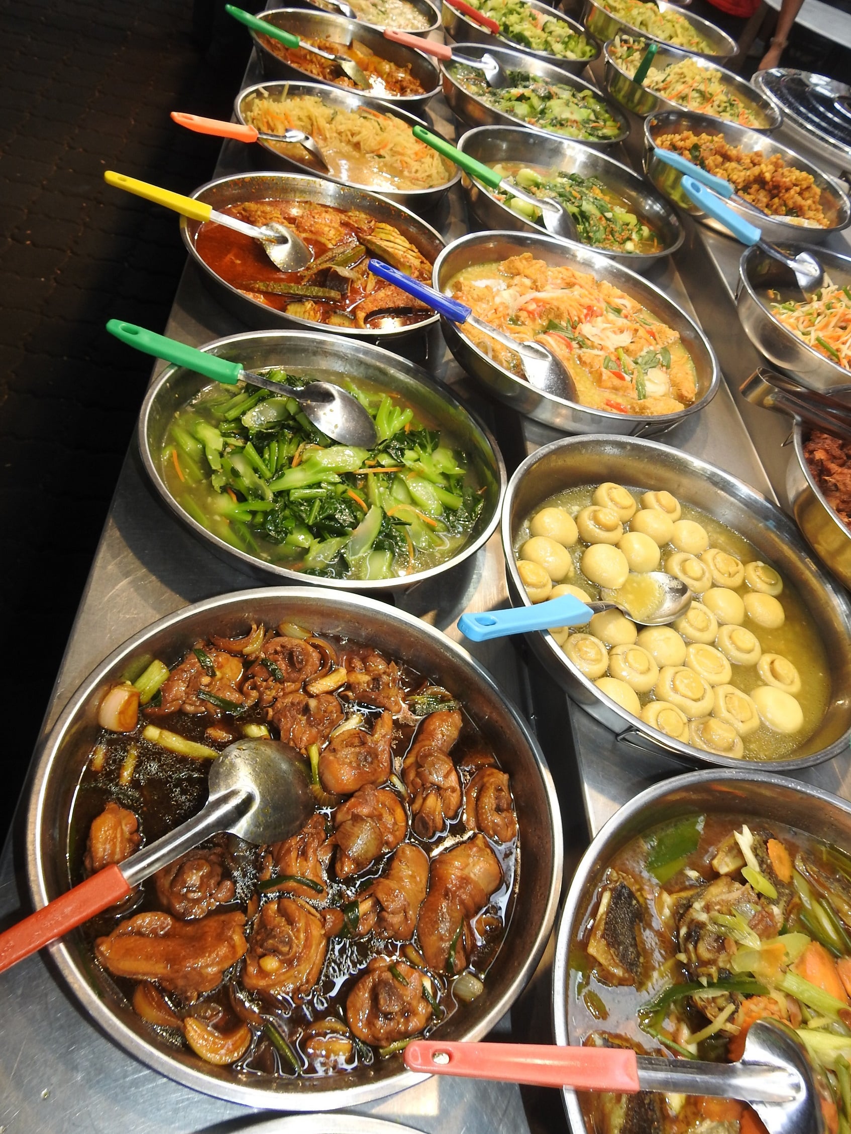 (10/8/有故事的人)我把杂菜饭入驻槟岛--吴荣德