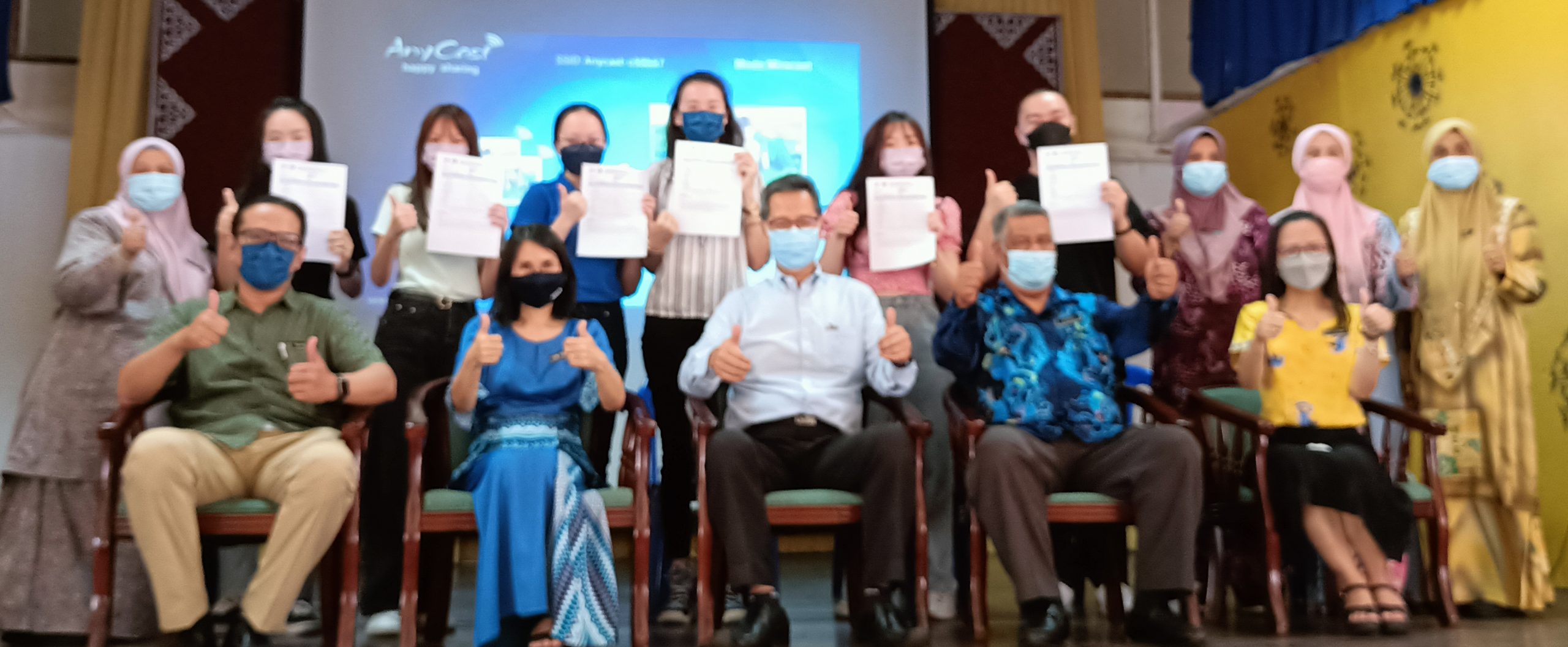 （古城封底副文 ）雅也美浪国中STPM4人拿4A