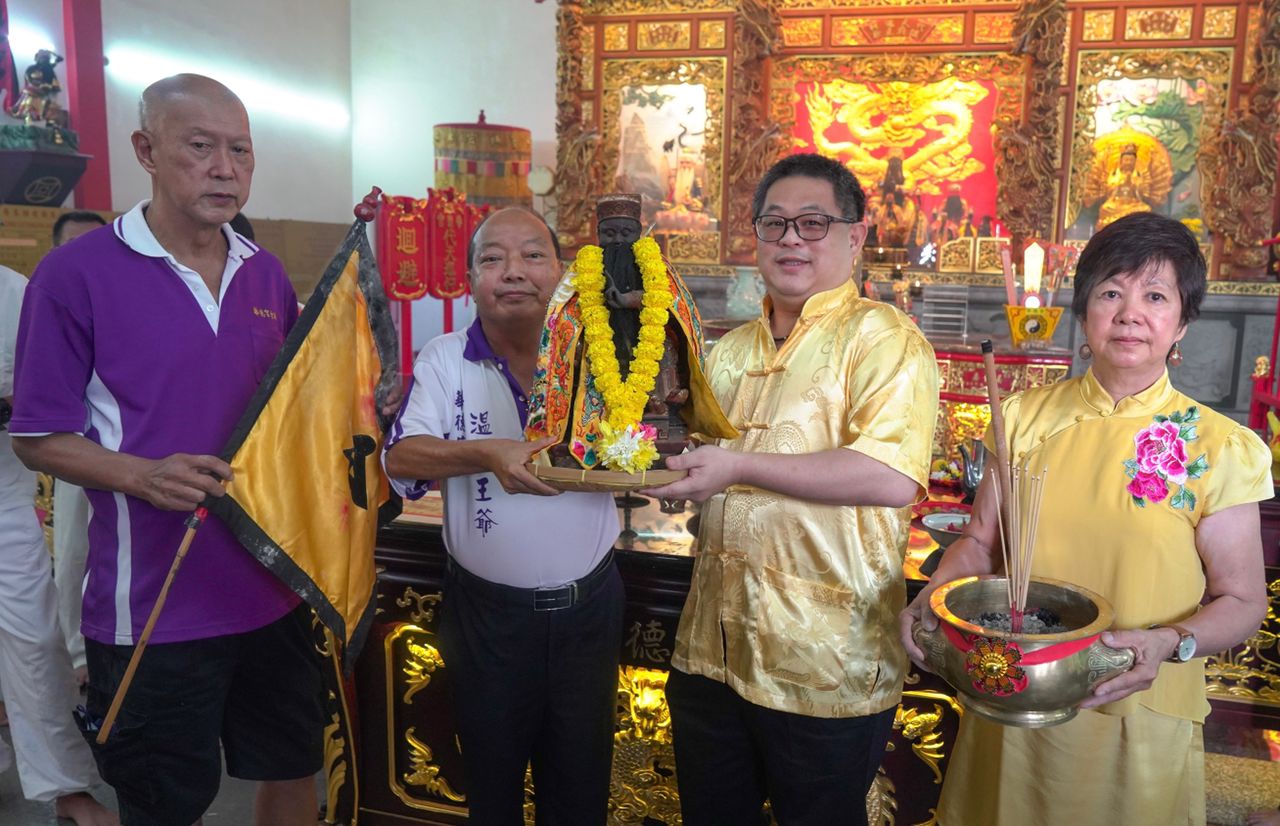 (古城版)华德宫座主温府王爷副主金身圣驾迁祀吉隆坡增江南区美銮殿