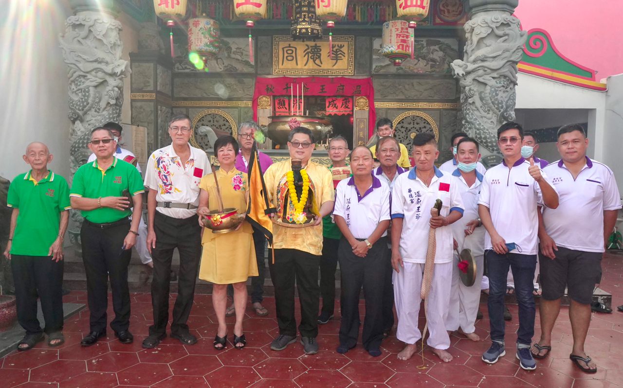 (古城版)华德宫座主温府王爷副主金身圣驾迁祀吉隆坡增江南区美銮殿