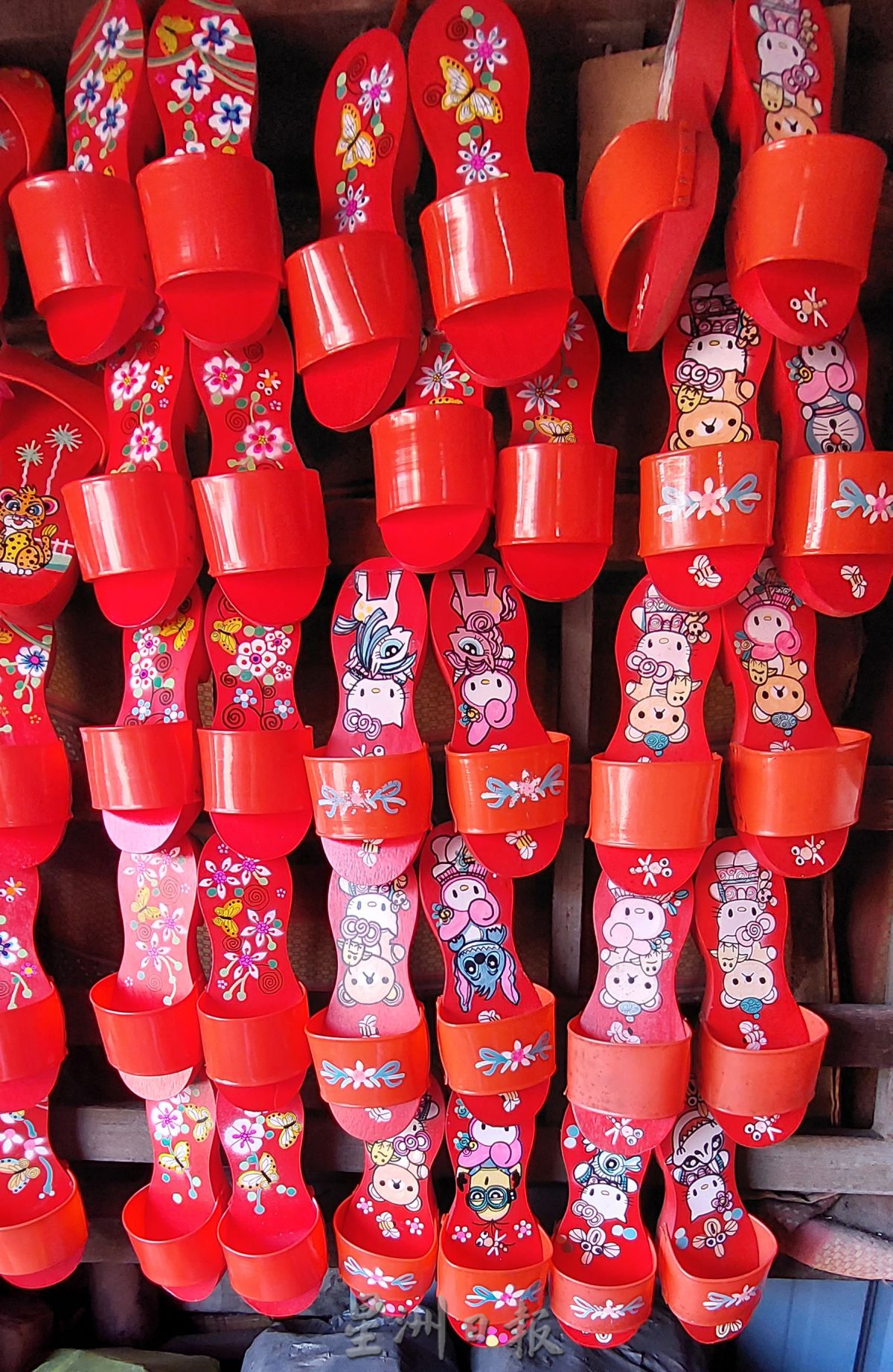 （古城第二版主文）手作的温度：木屐 