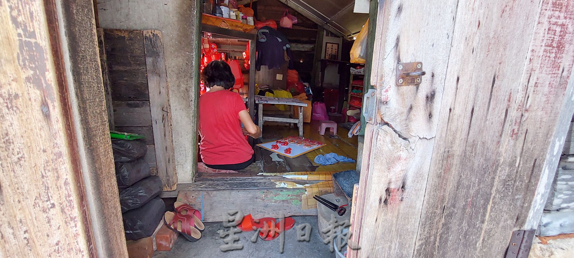 （古城第二版主文）手作的温度：木屐 