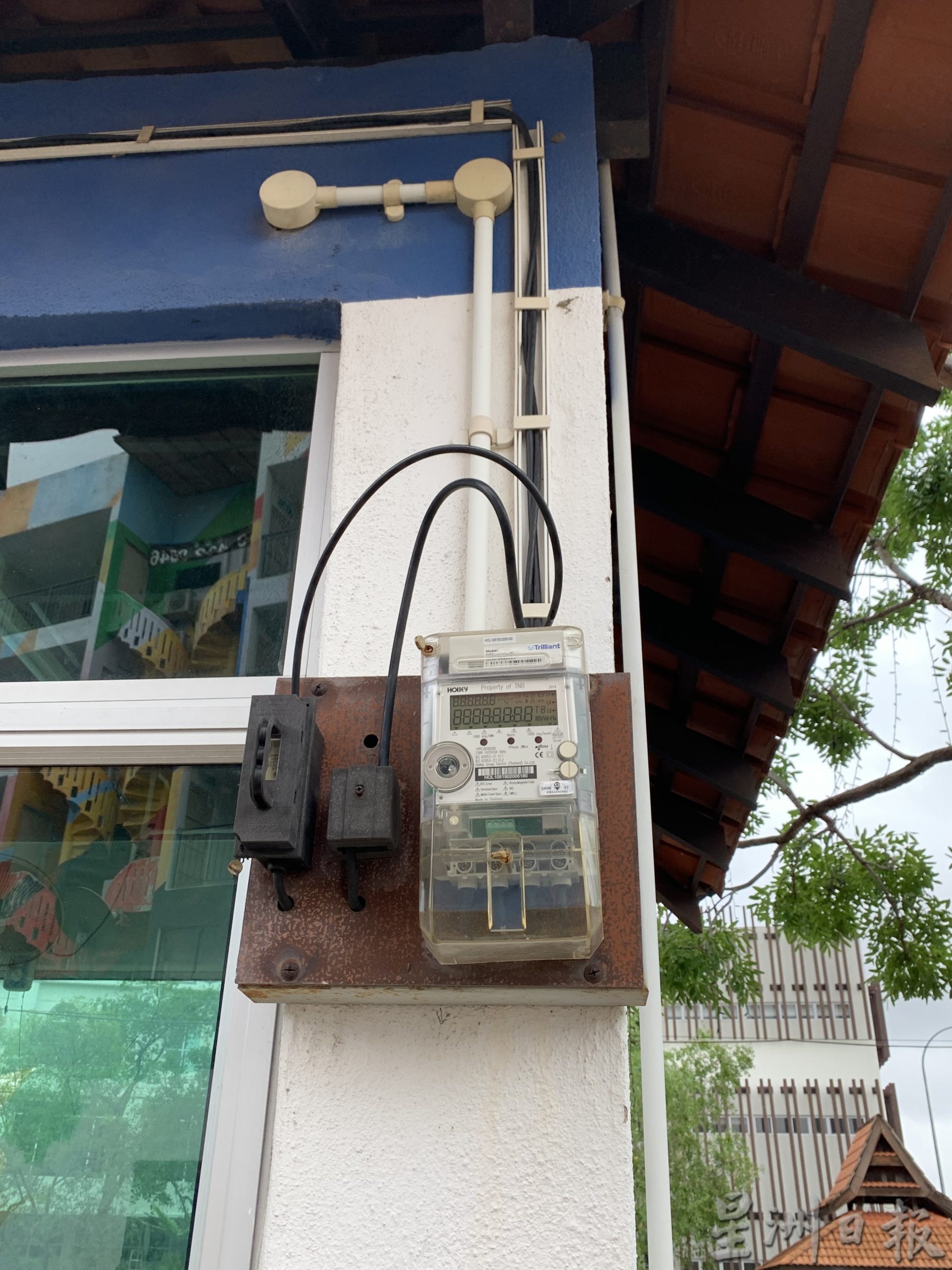 (古城第二版主文)甲河畔设警亭如虚设 刘志俍促改为其他用途