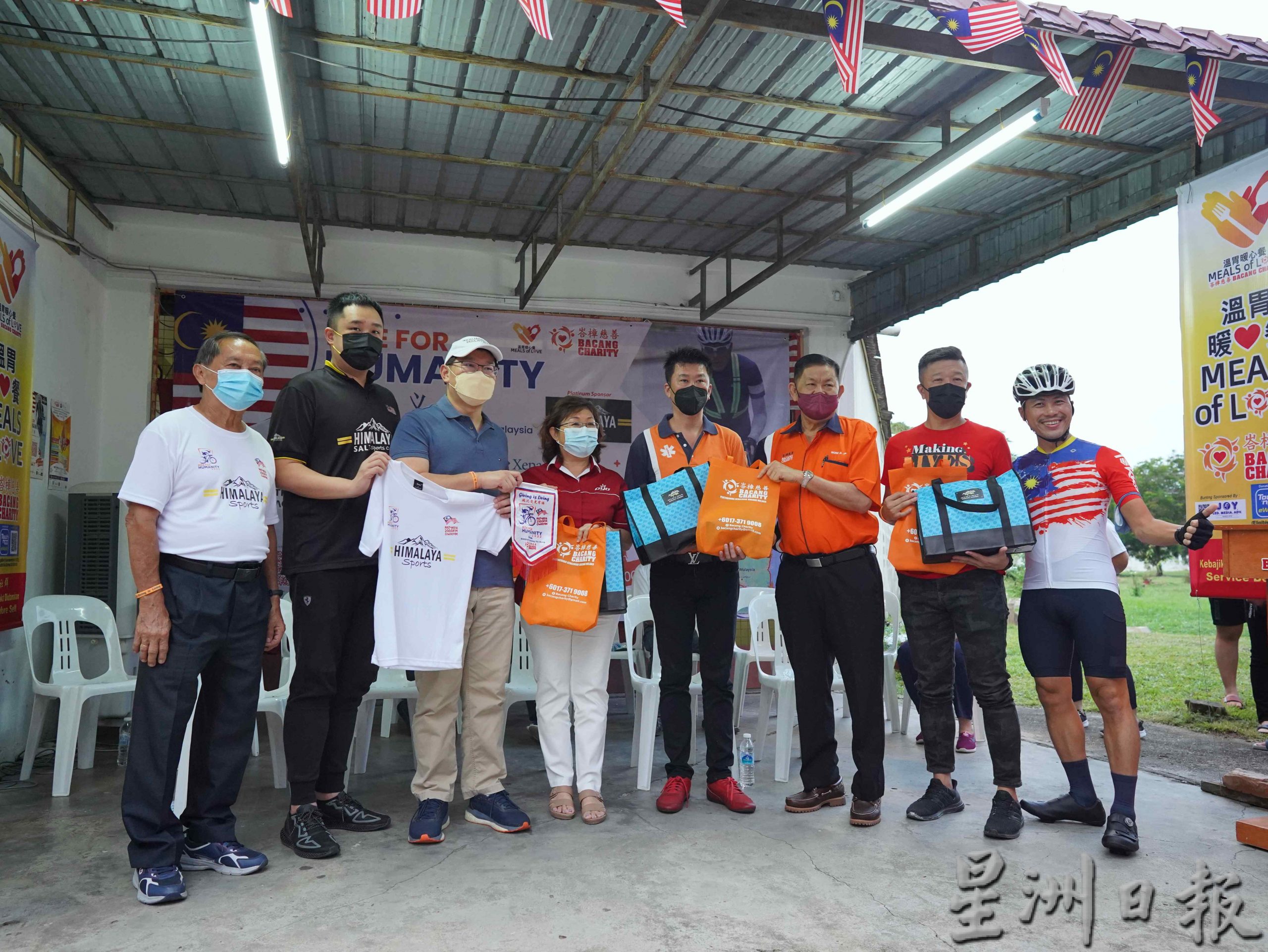 （古城第二版主文）锺颖光义骑今早出发，12天环半岛过百城镇，出发前善款累计8万550令吉