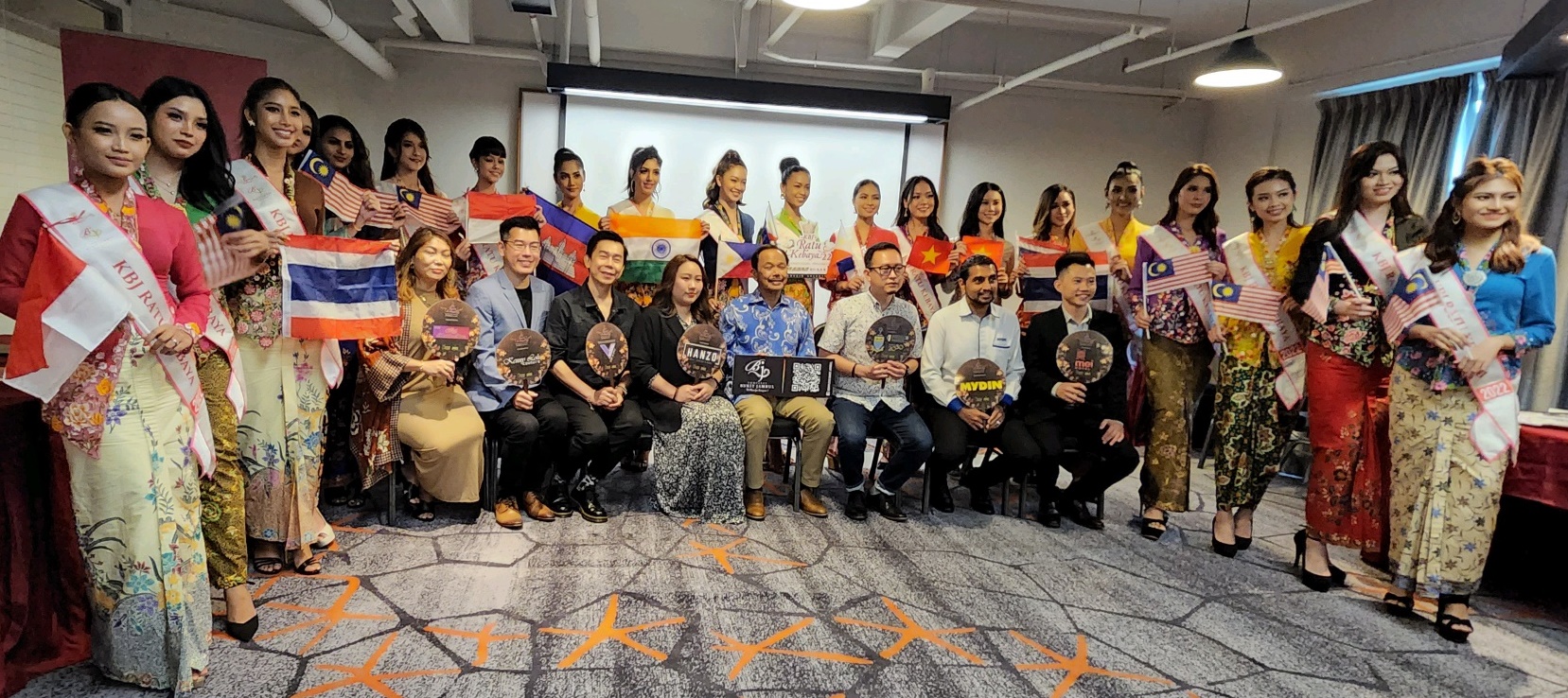 (大北马)哥峇雅美后大马美颜小姐2决赛,7国20佳丽争艳角逐后冠