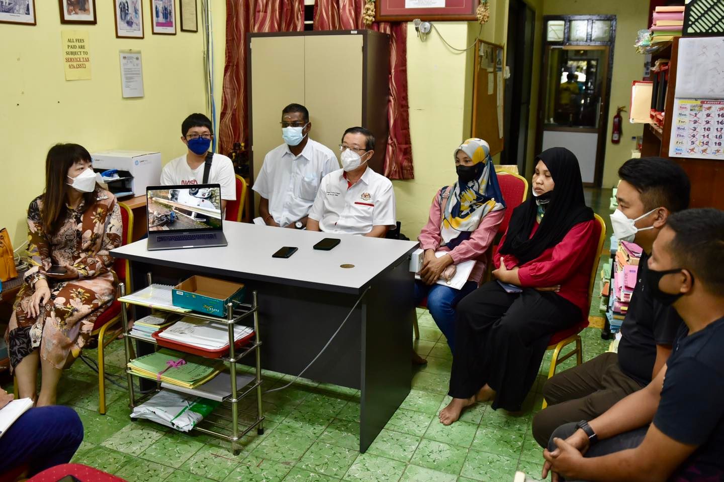 巴士肇祸2人受重伤公司仅慰问一人,林冠英:提供法律援助予2伤者讨公道