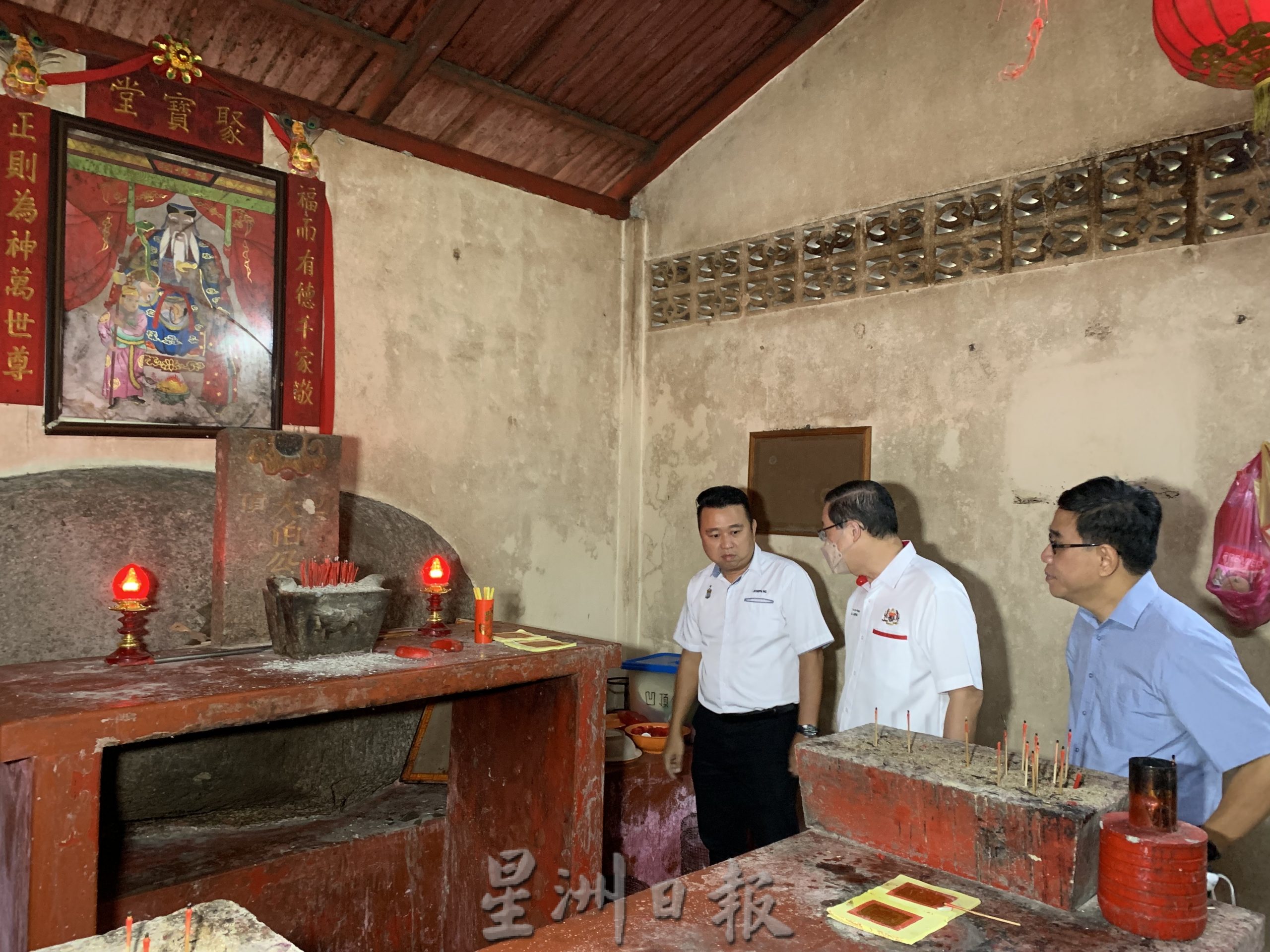 (大北马)林冠英巡视遭破坏庙宇