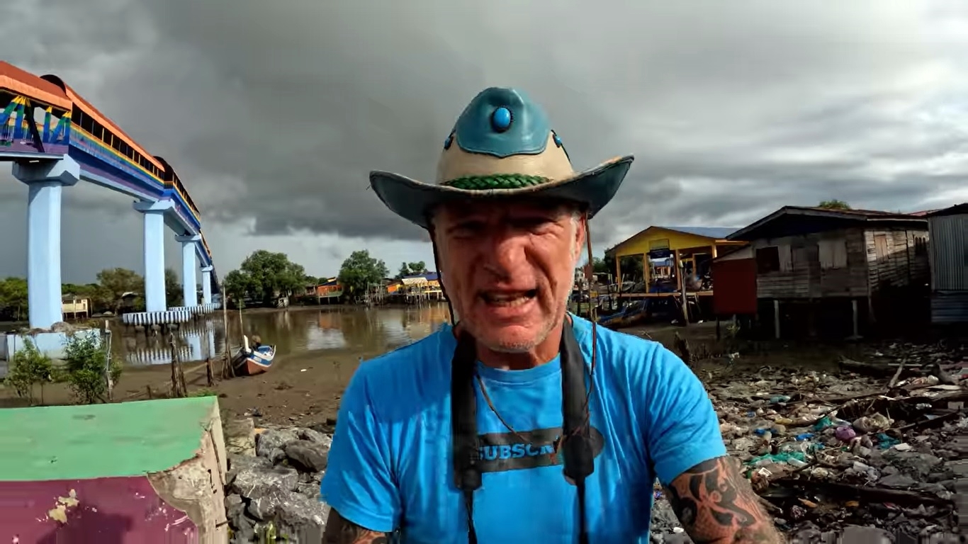 (大北马)网传玻港口处处堆积垃圾视频,玻政府大扫除清除逾1公吨垃圾