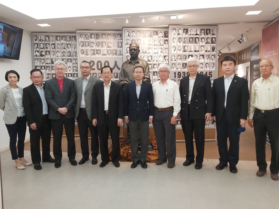 （己上网）唐锐公使首访陈嘉庚纪念馆 中国使馆配合弘扬嘉庚精神