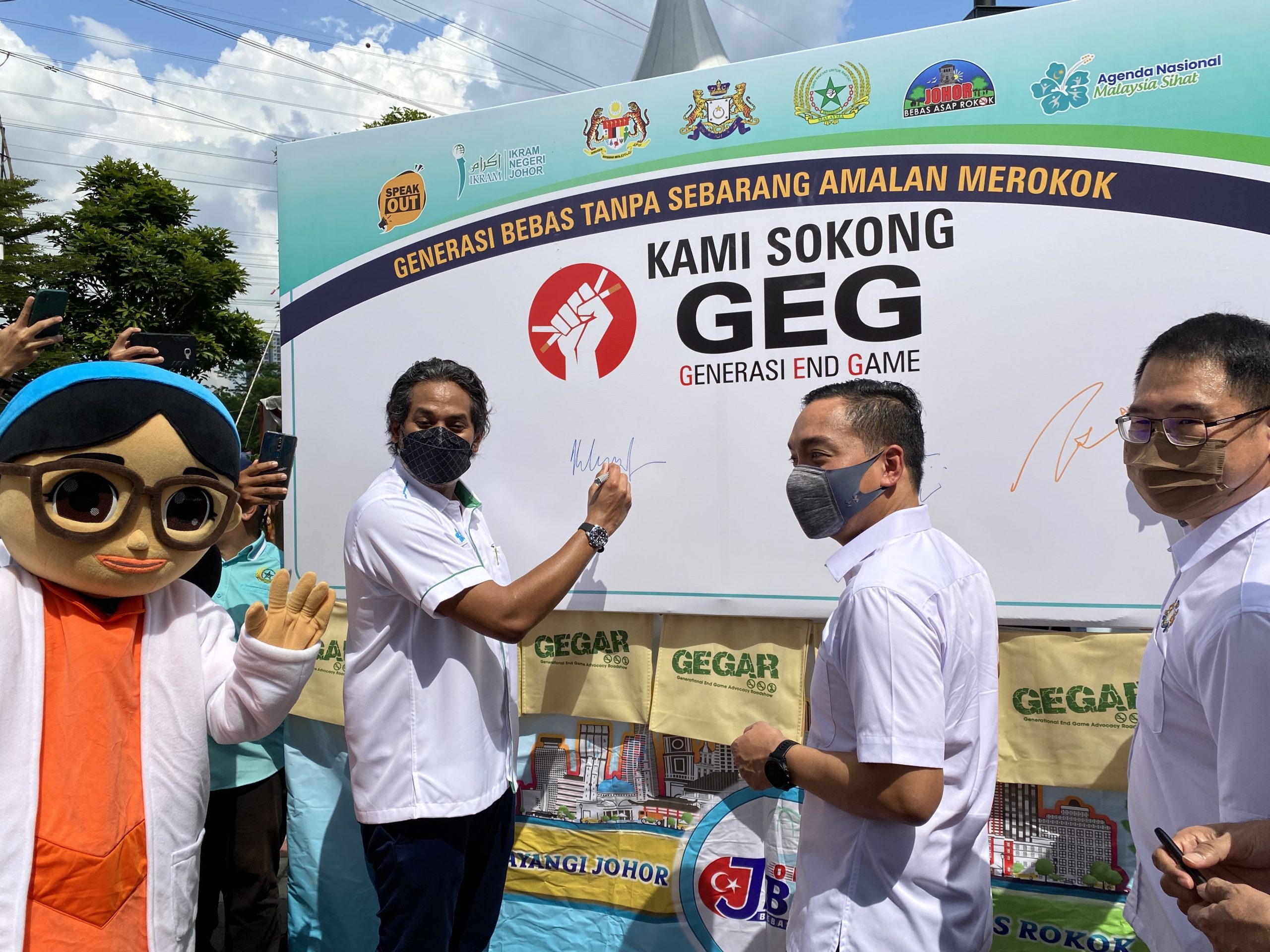 (已签发)柔:柔州医院有2000岗位空缺,大臣要求卫生部增添人手