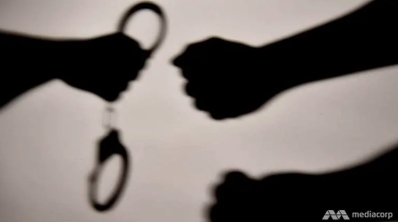 (已签发)柔:狮城二三事:涉嫌从停车场付费取水机偷走硬币 2男子被捕