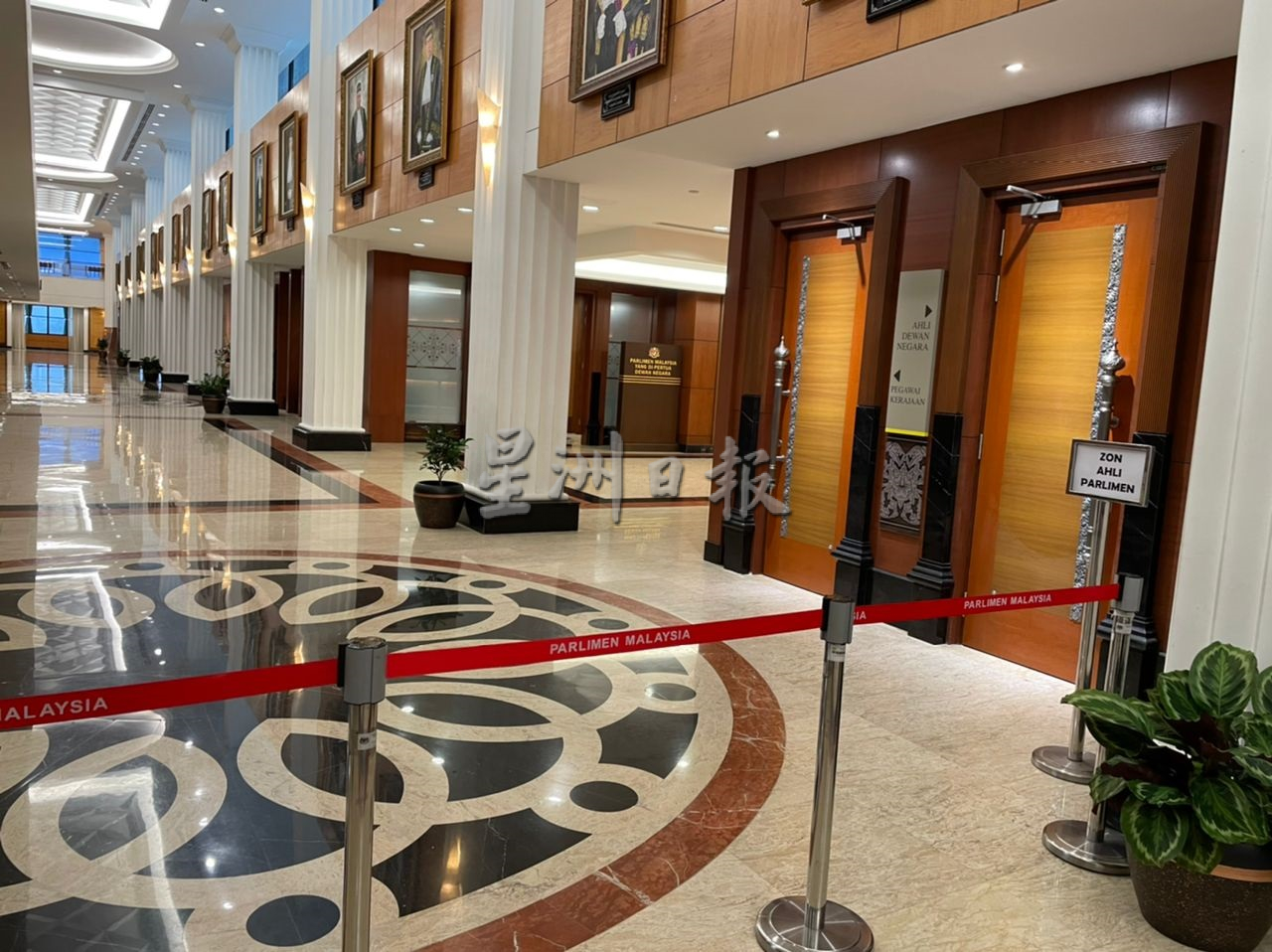 佩洛西抵马安全规格最高 两架2架C-40C专机同抵大马引猜测